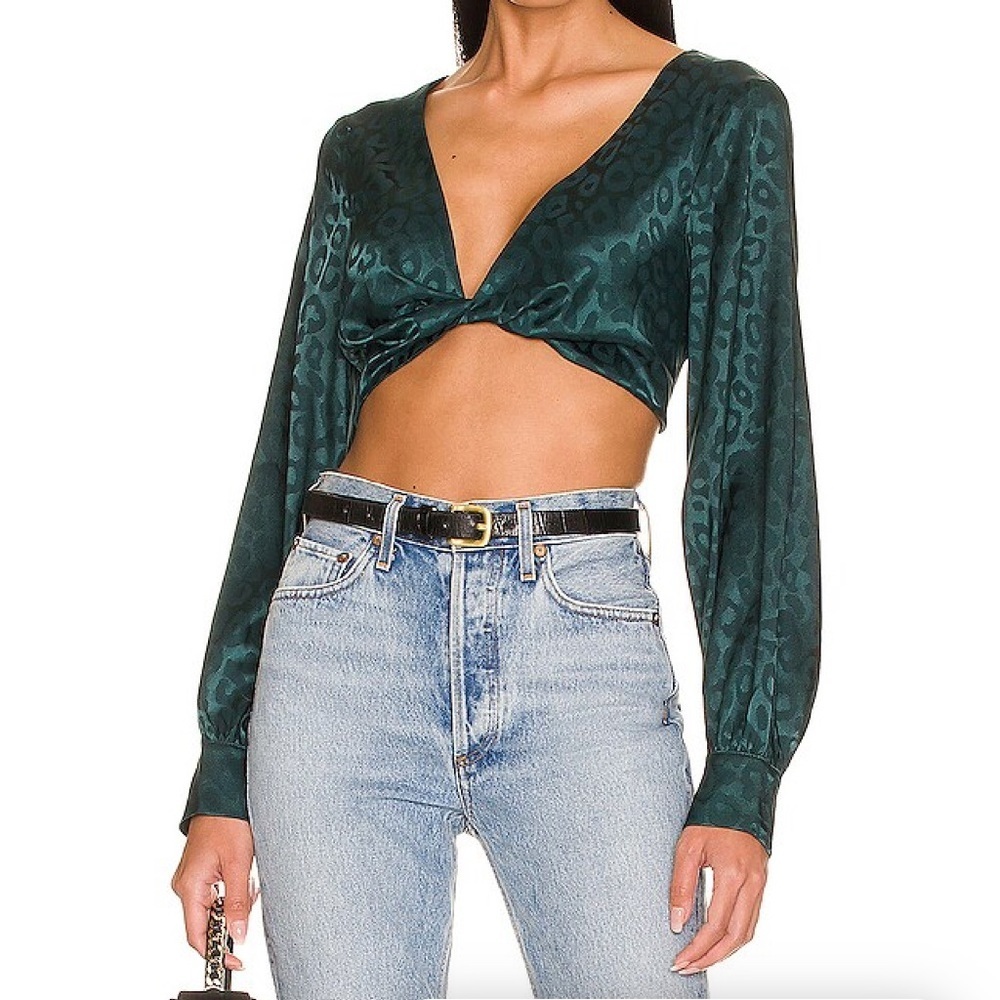 Superdown Audrina Twist Crop Top